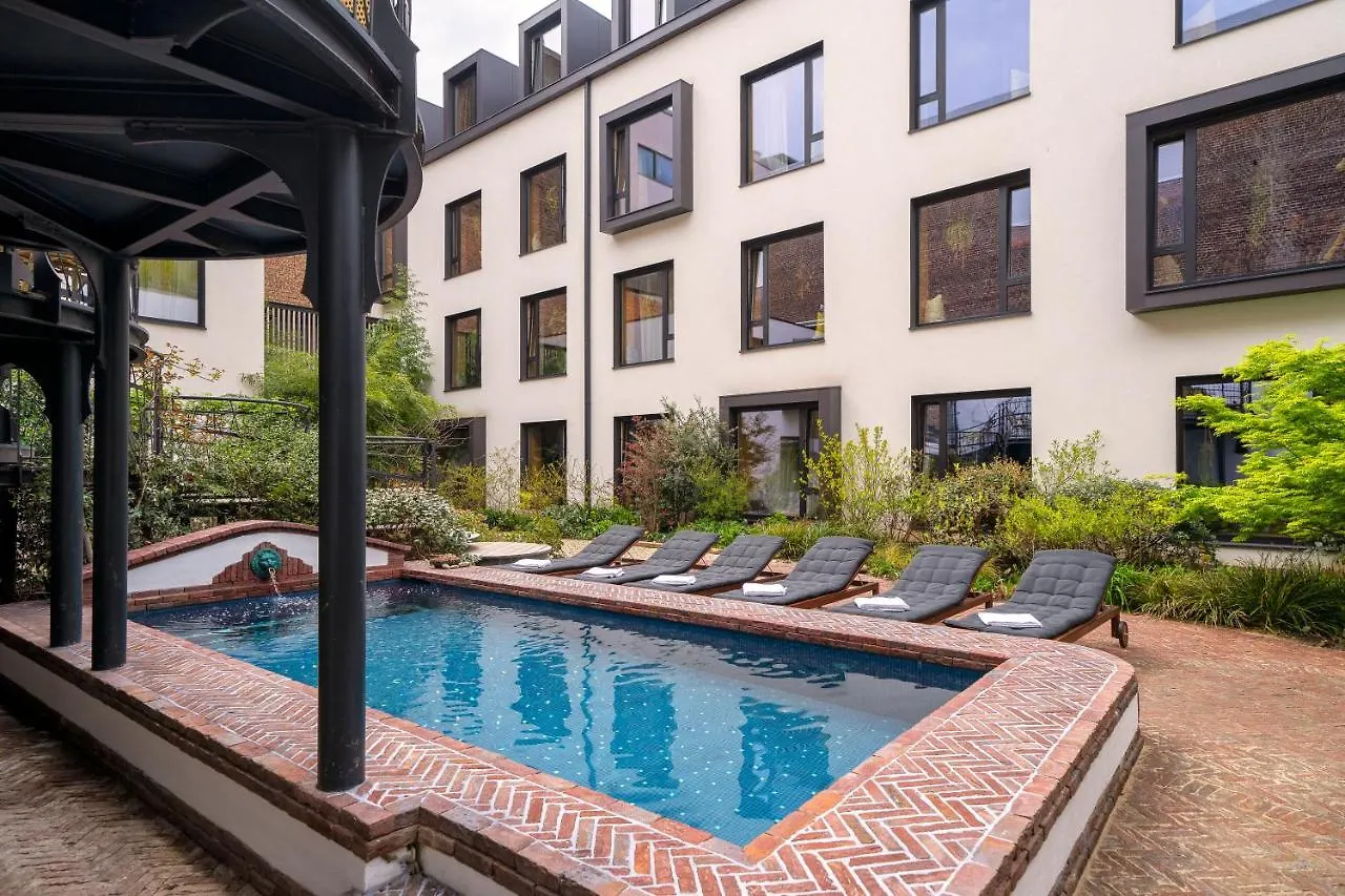 Hotel Latroupe Jardin Secret Saint-Gilles